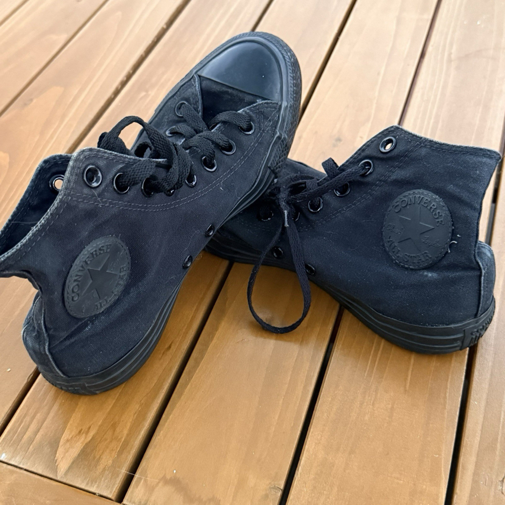 Converse Chuck Taylor All Star Womens Size 6.5 Hi Tops Triple Black School